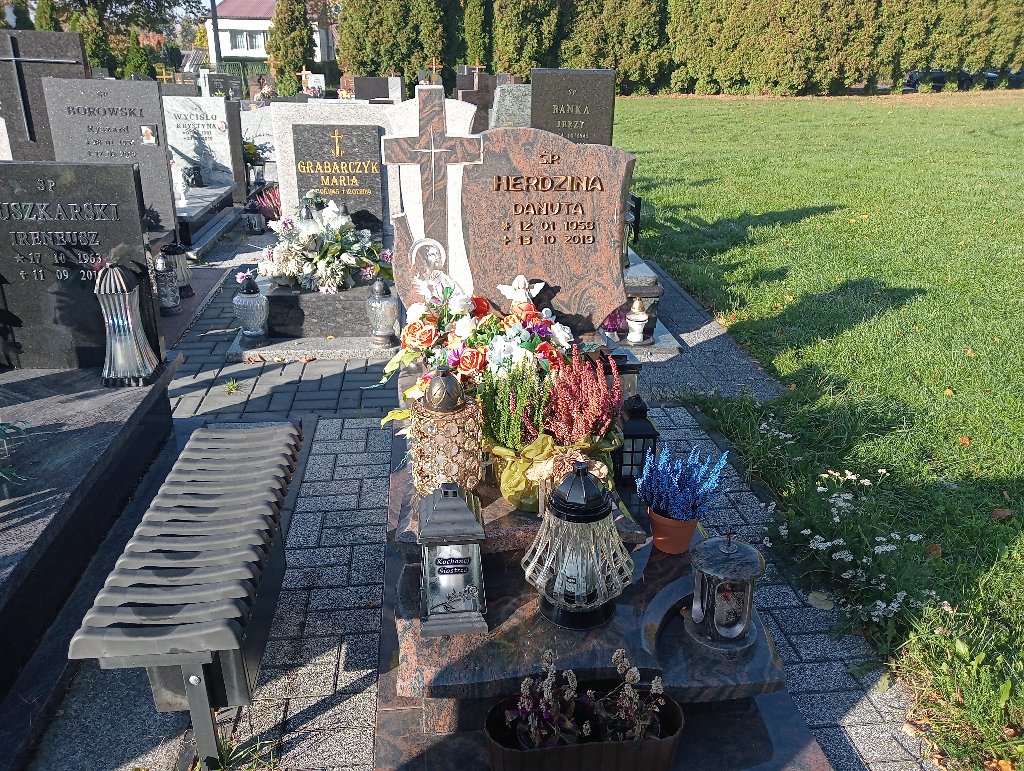 Grób Danuta Herdzina